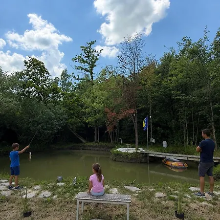 1001 Noc Cazin - Oaza Prirode I Odmora Holiday home Mutnik